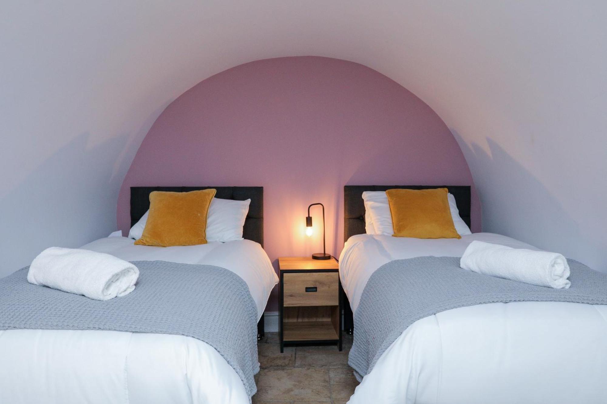 Wonderful Apartment In Bath With Garden - Sleeps 8 Luaran gambar